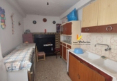 Дом с участком на продажу в городе Quesada. Фото