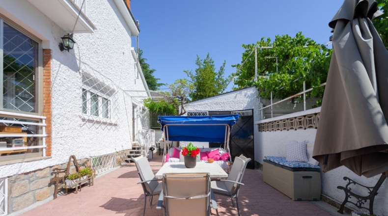 Community of Madrid - Colmenar Viejo - 370m2