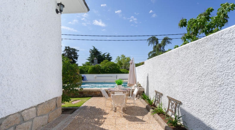 Community of Madrid - Colmenar Viejo - 370m2