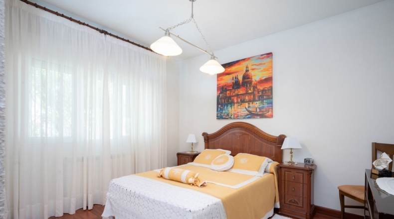 Community of Madrid - Colmenar Viejo - 370m2