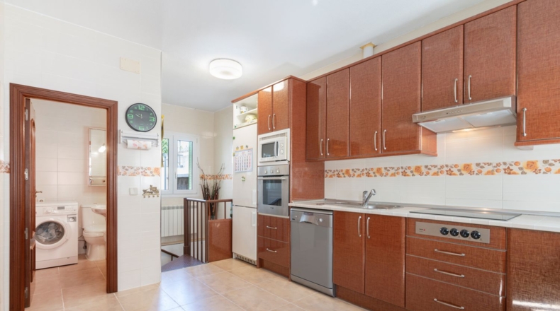 Community of Madrid - Colmenar Viejo - 370m2