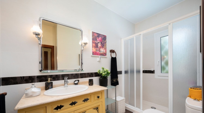 Community of Madrid - Colmenar Viejo - 370m2