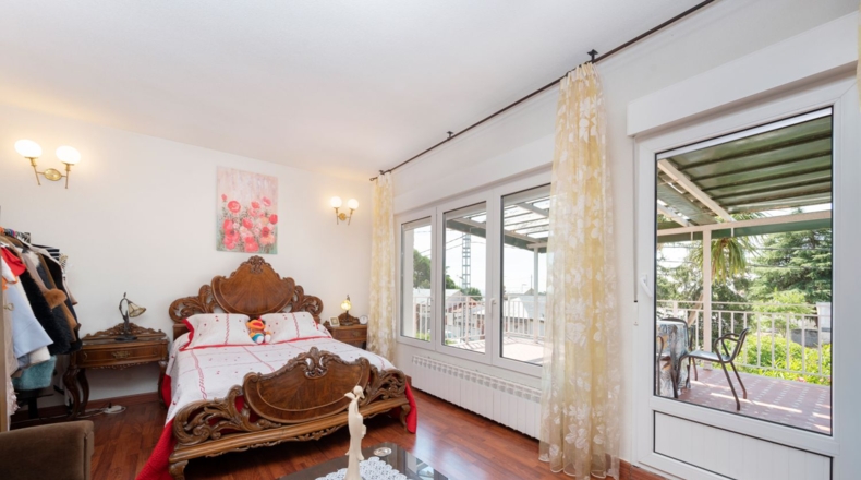 Community of Madrid - Colmenar Viejo - 370m2
