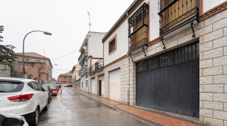 Мадрид - Colmenar Viejo - 353m2
