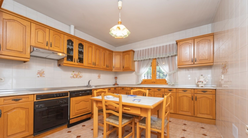 Мадрид - Colmenar Viejo - 353m2
