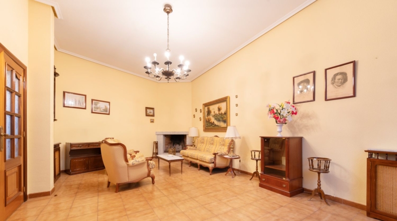 Мадрид - Colmenar Viejo - 353m2
