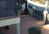 Отдельно стоящий дом с участком на продажу в городе Vilafranca del Penedès. Фото