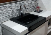 Таунхаус с участком на продажу в городе Vilafranca del Penedès. Фото