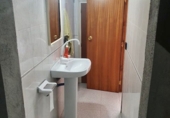 Дом с участком на продажу в городе Vilafranca del Penedès. Фото