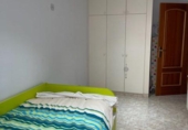 Дом с участком на продажу в городе Vilafranca del Penedès. Фото