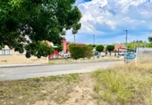 Городская земля под застройку на продажу у города Pacs del Penedès. Фото
