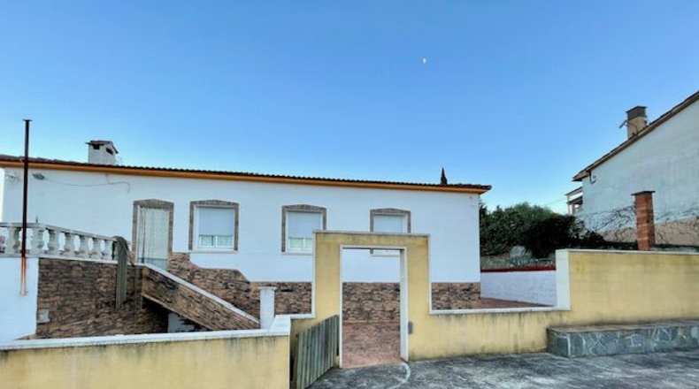 Barcelona - Torrelles de Foix - 1850m2