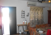 Отдельно стоящий дом с участком на продажу в городе Morón de la Frontera. Фото