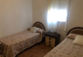 Xalet independent amb terreny en venda a Lora del Río ref.: TR56557 foto