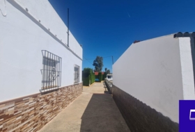 Lora del Río 1113&nbsp;m²