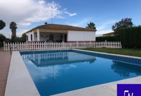 Lora del Río 2254&nbsp;m²