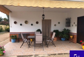Lora del Río 2254&nbsp;m²