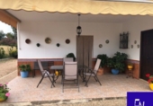 Xalet independent amb terreny en venda a Lora del Río ref.: TR187668 foto