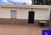 Xalet independent amb terreny en venda a Lora del Río ref.: TR187668 foto