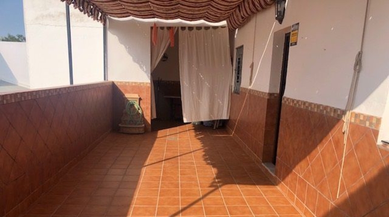 Sevilla - Lora del Río - 466m2