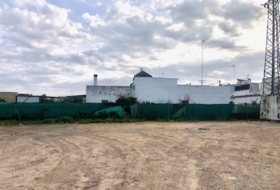 Lora del Río 445&nbsp;m²