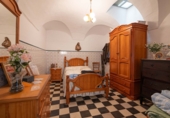 Дом с участком на продажу в городе Fuentes de León Фото