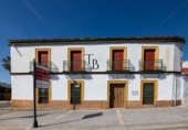 Chalet independiente con terreno en venta en la España, Santiponce, ref: TR187657 foto