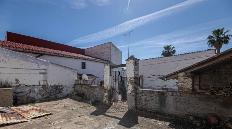 Seville - Santiponce - 955m2