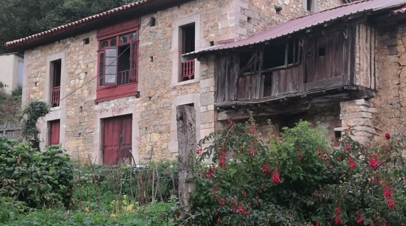 Asturias - Víu'l Picu - 9500m2