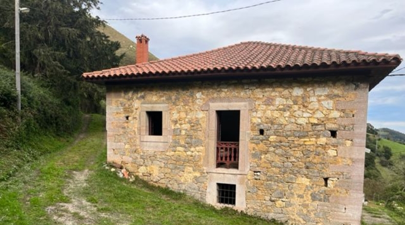 Asturias - Víu'l Picu - 9500m2