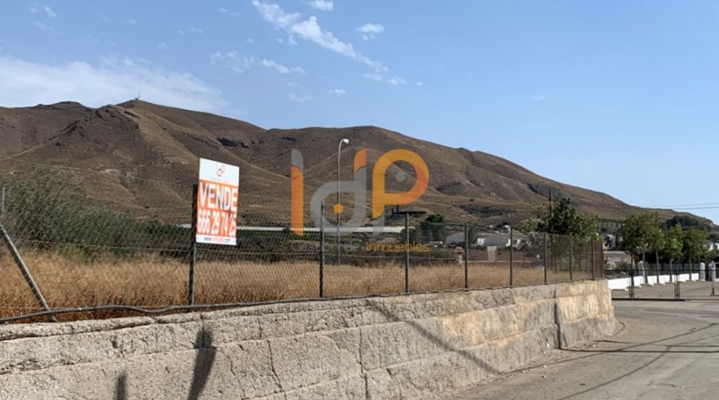 Almería - El Saltador - 1200m2