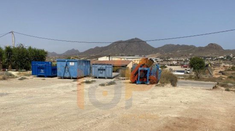 Almería - La Portilla - 1200m2