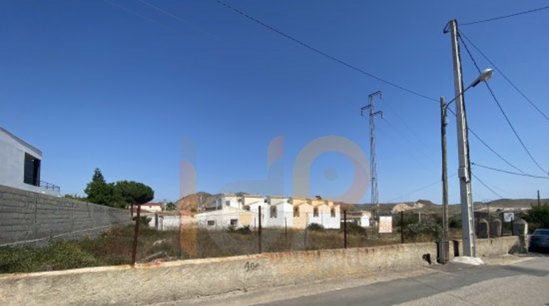 Almería - El Pilar - 2360m2