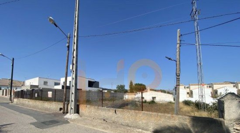 Almería - El Pilar - 2360m2