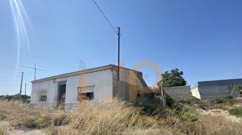 Almería - El Pilar - 2360m2