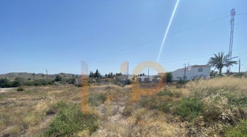 Almería - El Pilar - 6662m2