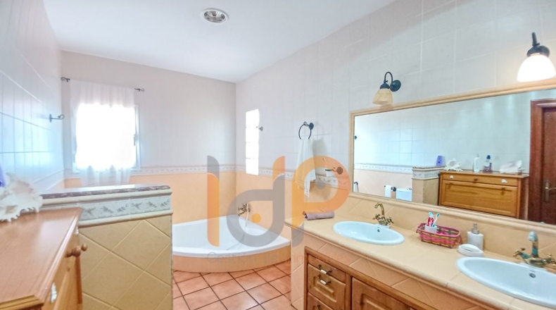 Almería - Las Herrerías - 1600m2