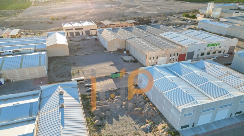 Альмерия - Huércal-Overa - 1230m2