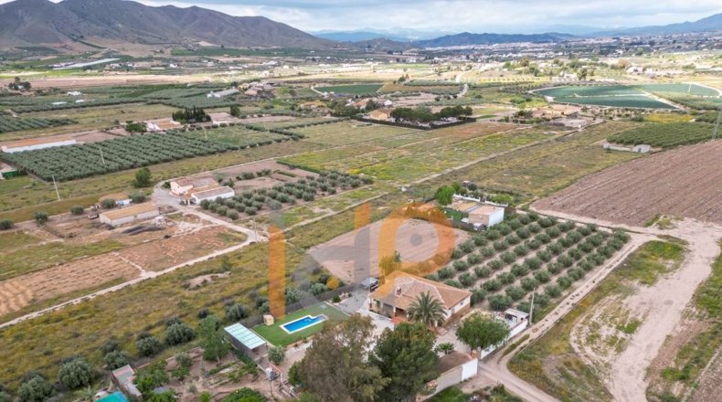 Almería - Huércal-Overa - 2600m2