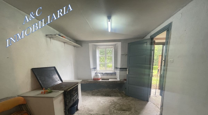 Lugo - A Vila - 4500m2