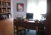 Chalet adosado con terreno en venta en Lugo ref: TR51029 foto