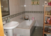 Chalet adosado con terreno en venta en Lugo ref: TR51029 foto
