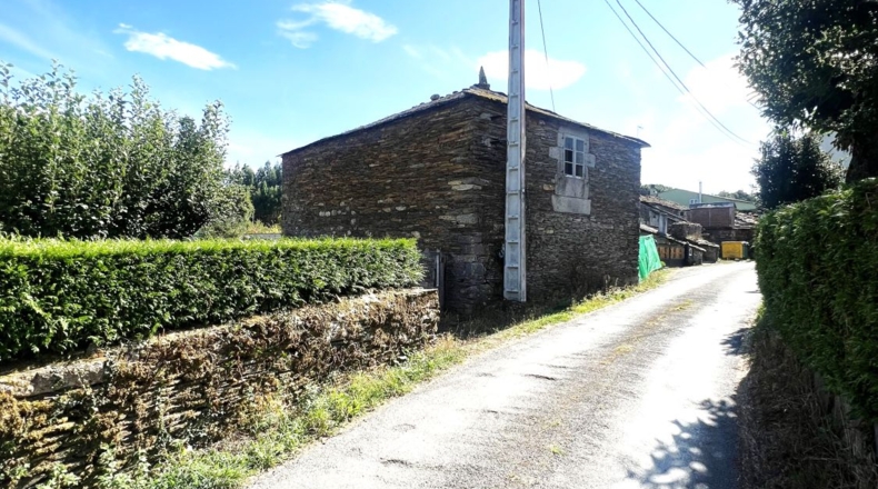 Lugo - A Pena - 620m2