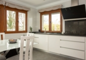 Chalet independiente con terreno en venta en Lugo ref: TR390688 foto
