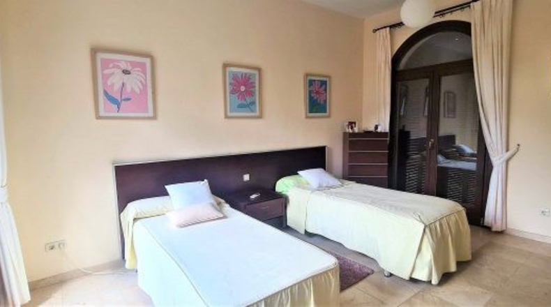 Cádiz - San Roque - 2640m2