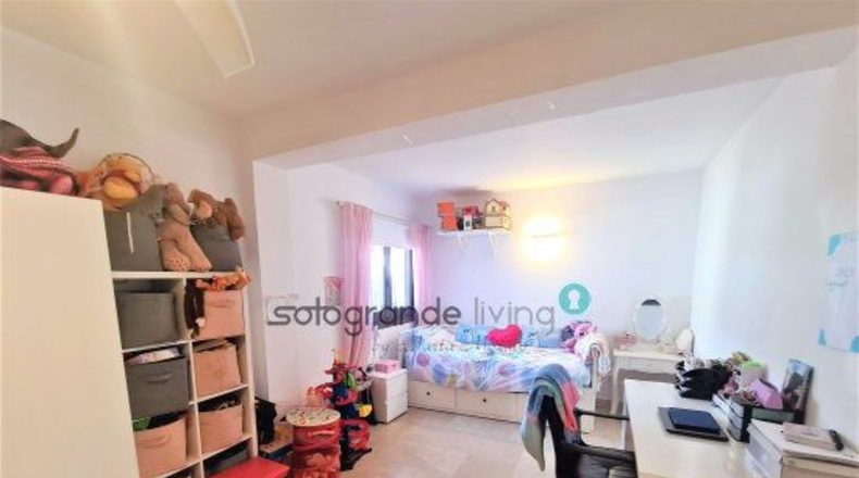 Cádiz - San Enrique de Guadiaro - 7000m2