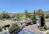 Vil·la amb terreny en venda a Marbella ref.: TR106919 foto