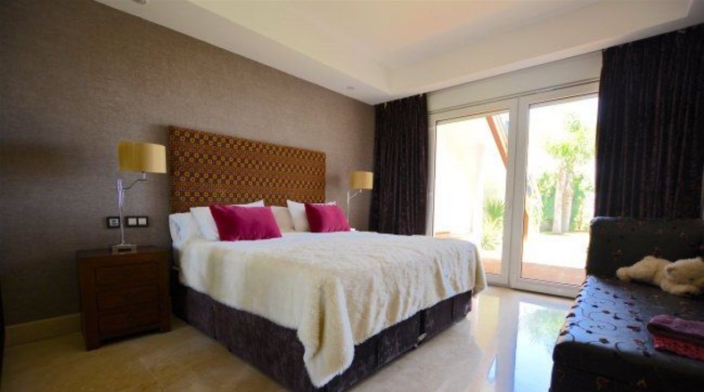Málaga - La Paloma - 1200m2