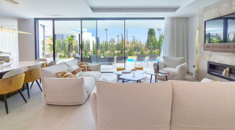 Málaga - Estepona - 1031m2