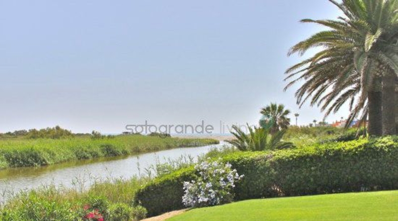 Cádiz - San Roque - 2150m2